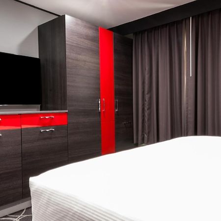 Astro Pasadena Hotel Екстер'єр фото