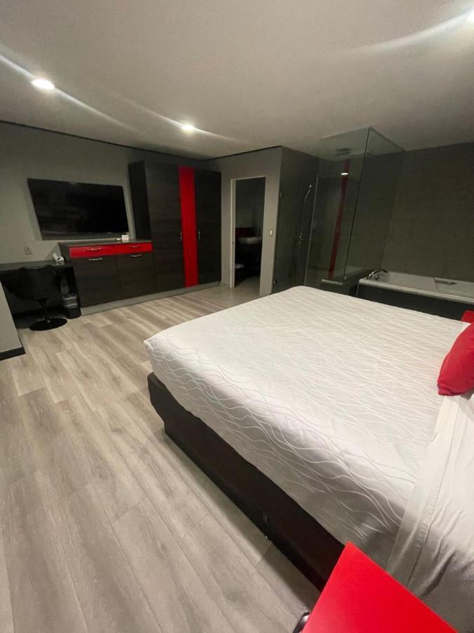 Astro Pasadena Hotel Екстер'єр фото