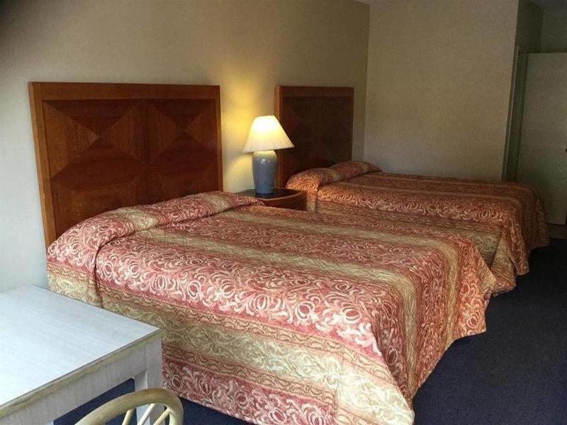 Astro Pasadena Hotel Екстер'єр фото
