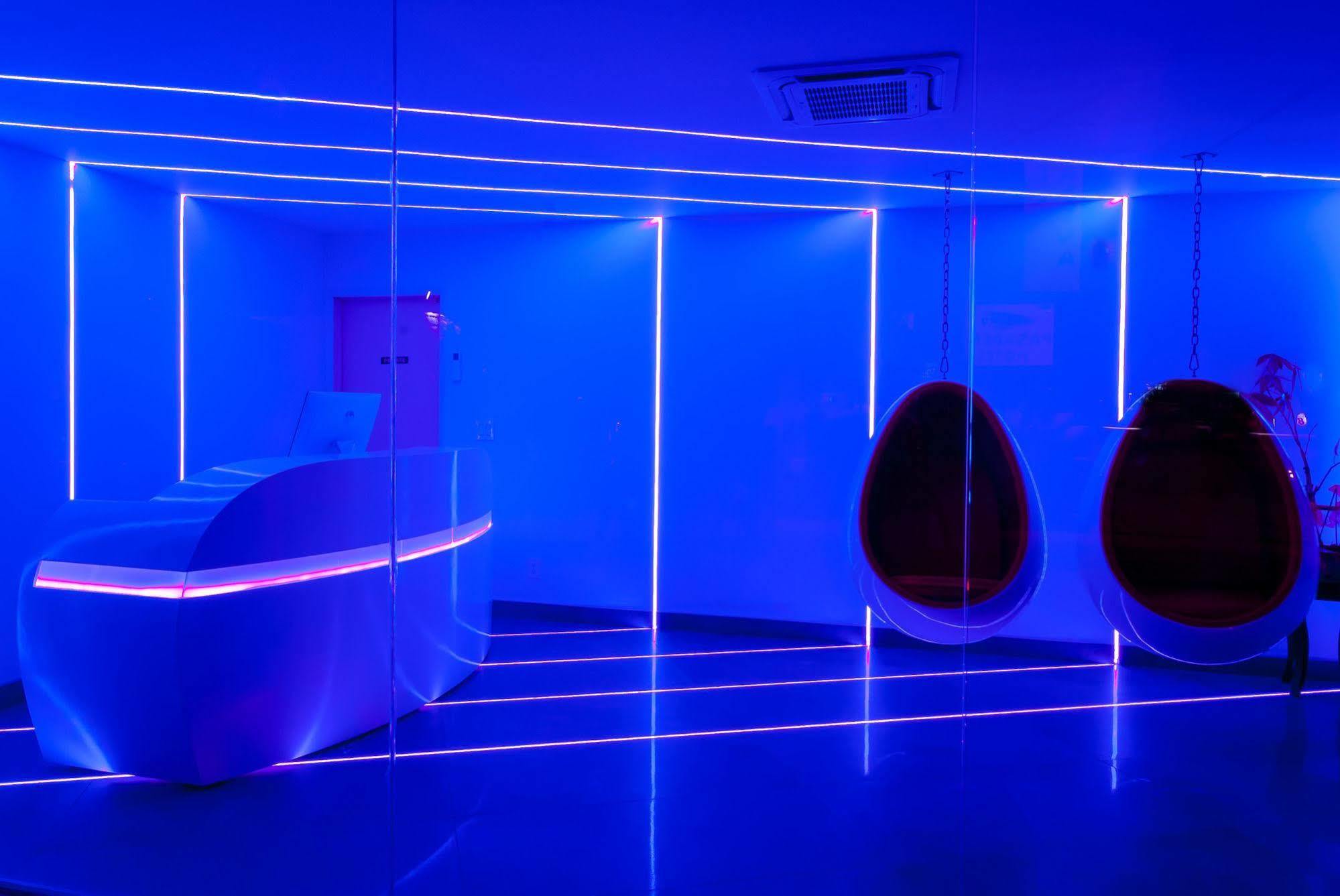Astro Pasadena Hotel Екстер'єр фото
