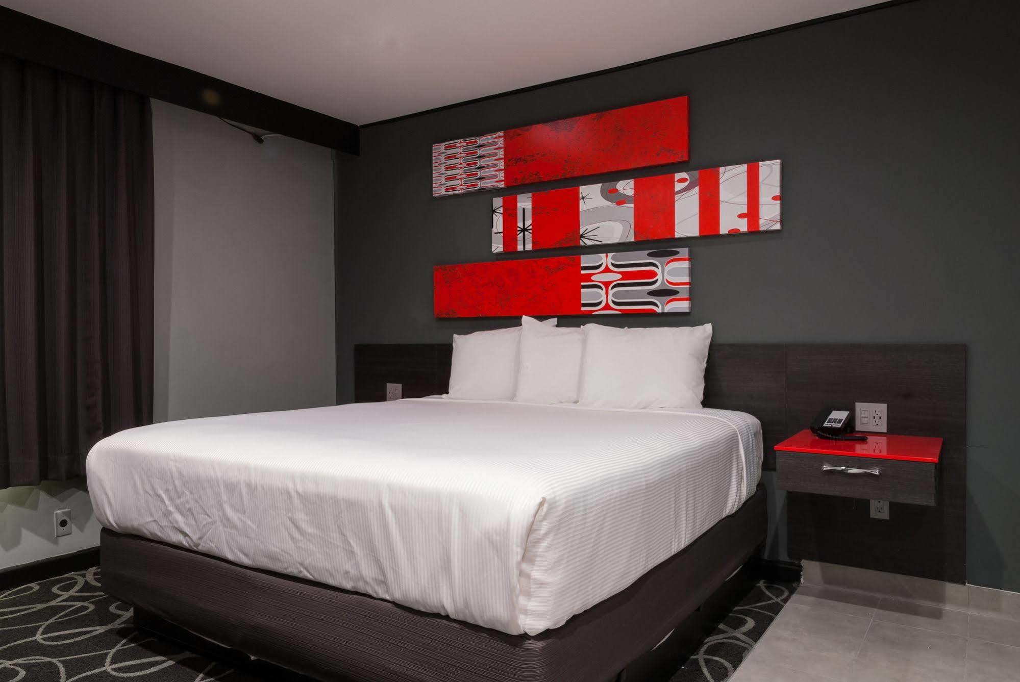 Astro Pasadena Hotel Екстер'єр фото